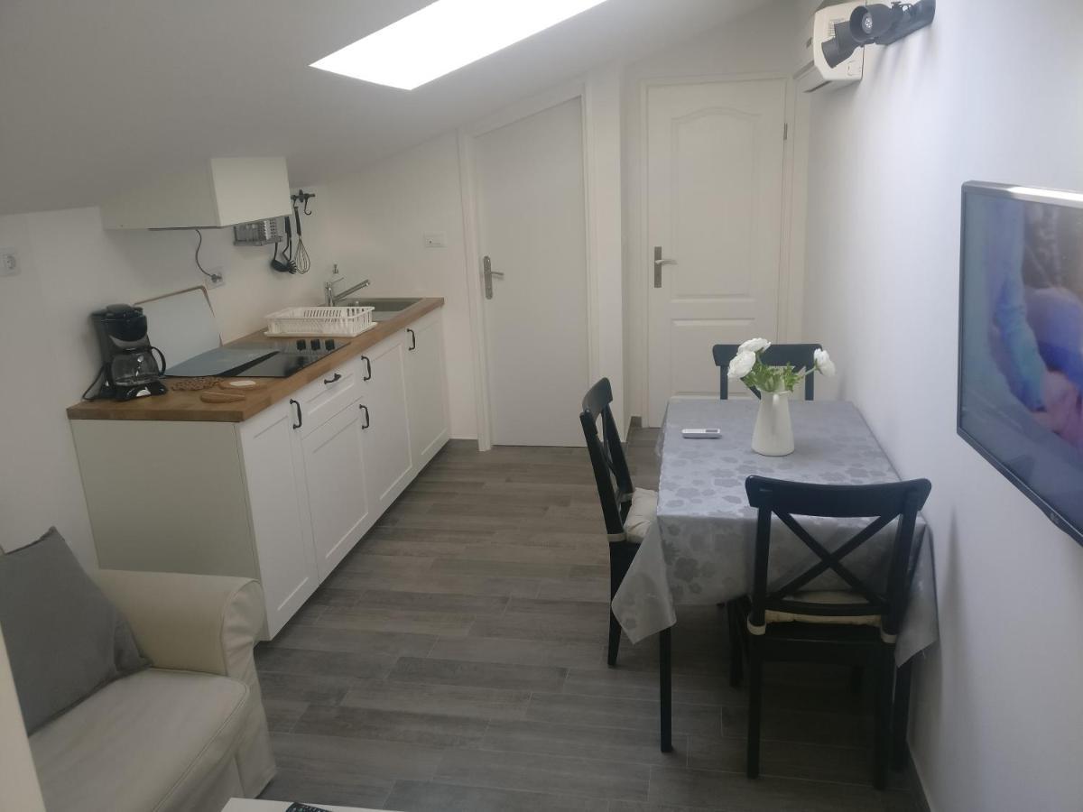 Apartmani Popovic Poreč Buitenkant foto