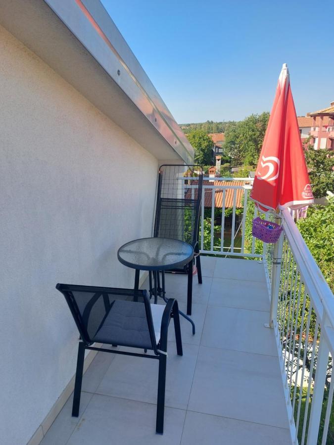 Apartmani Popovic Poreč Buitenkant foto